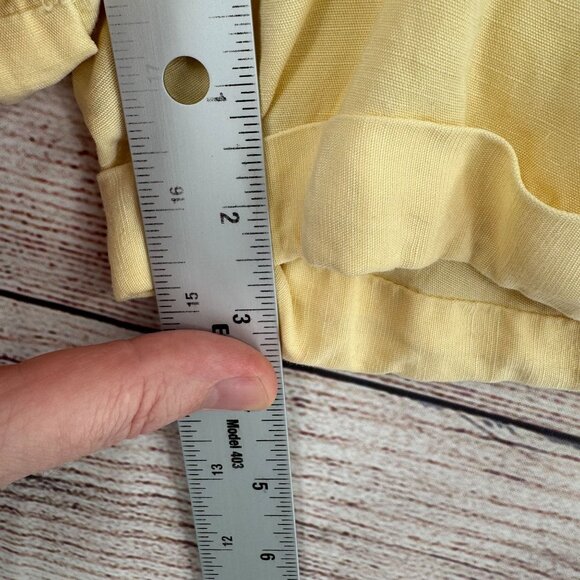 Anthropologie Linen Blend Pleated Cuffed Hem Shorts Women's Size Medium Yellow - Picture 11 of 11